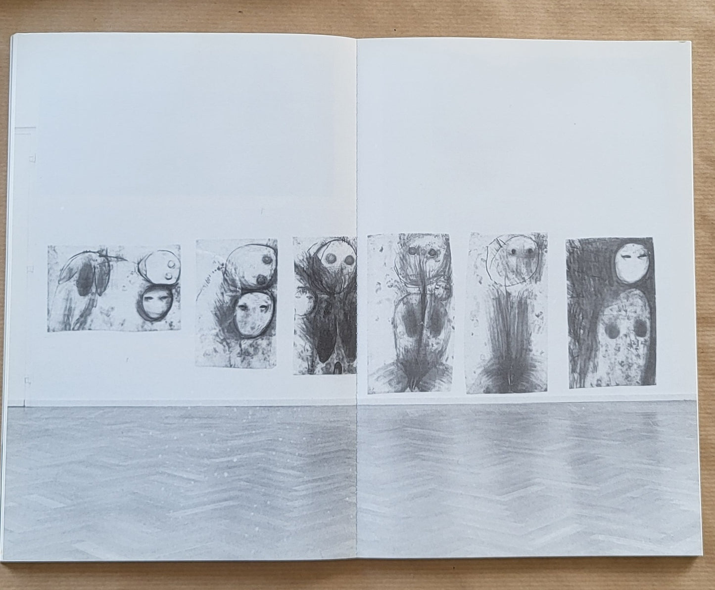 Miriam Cahn Lesen in Staub – BlissBox.ch Kunst Schweiz