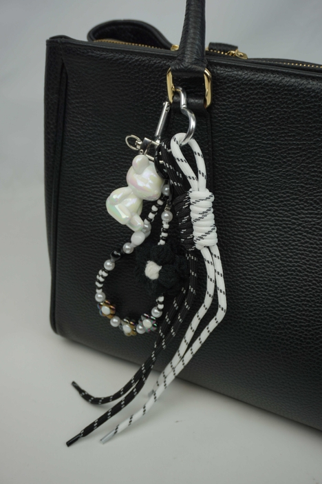 Bär weiss Taschenanhänger Bag Charm | BlissBox.ch Accessoires Schweiz