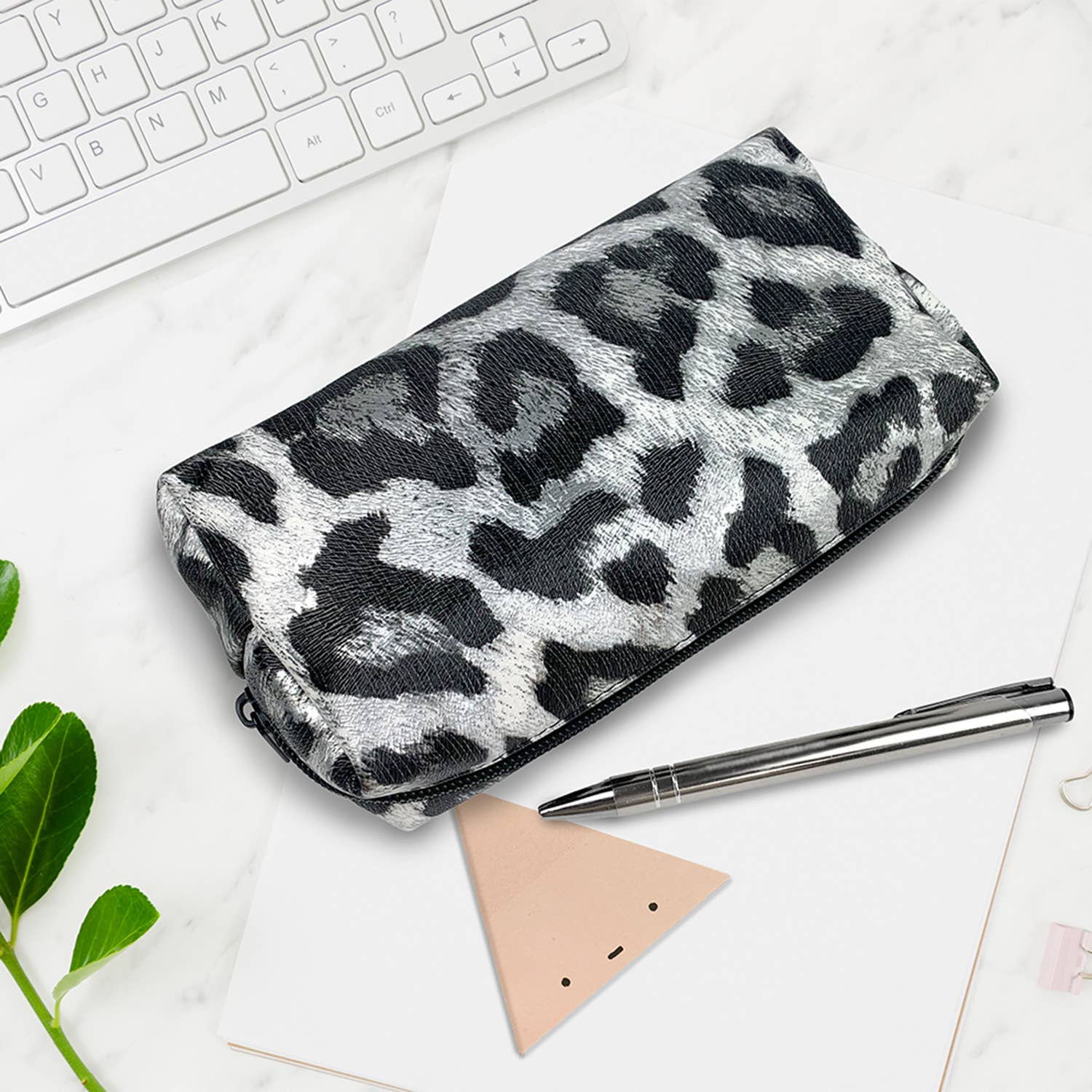 Stift Etui Leopard silber & schwarz, BlissBox.ch Papeterie Schweiz