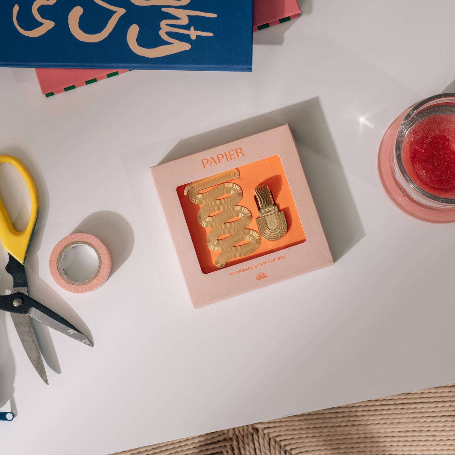 BlissBox.ch Papeterie Lesezeichen und Stift Clip Schweiz