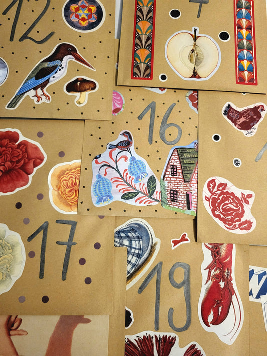 BlissBox.ch Überraschungspäckli Postkarten Wundertüte Papeterie Schweiz 